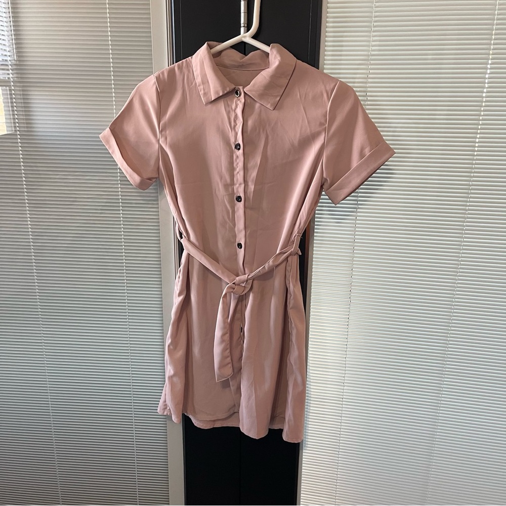 Kids dress ~ Great Condition ~ no stains